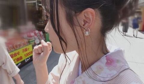 FC2-PPV-4930662 สาวออฟฟิศสวมยูกาตะน่ารักที่โดนสอยจนน้ำแตก Nagi Hikaru